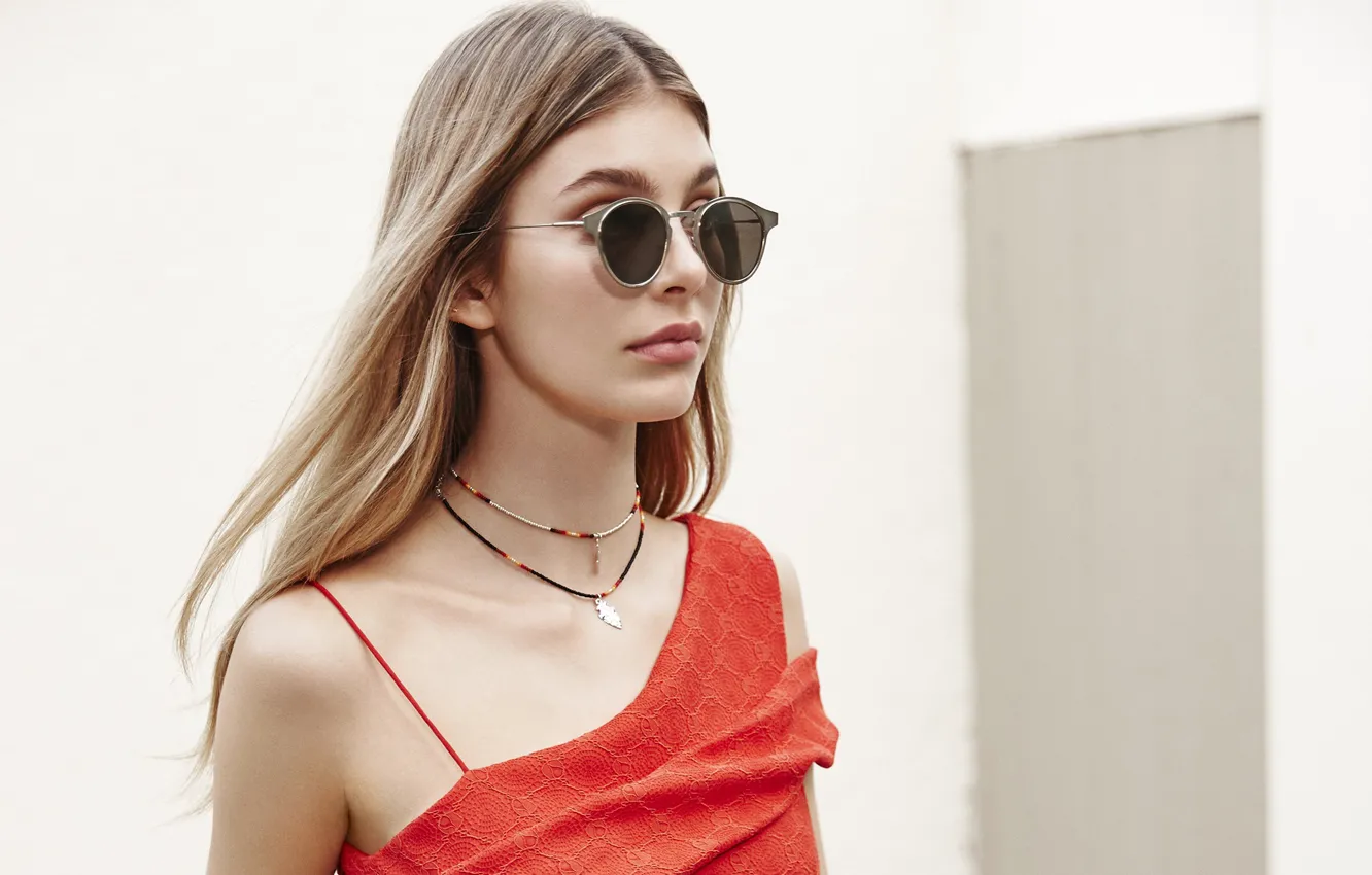 Photo wallpaper girl, decoration, face, model, portrait, glasses, Camila Morrone