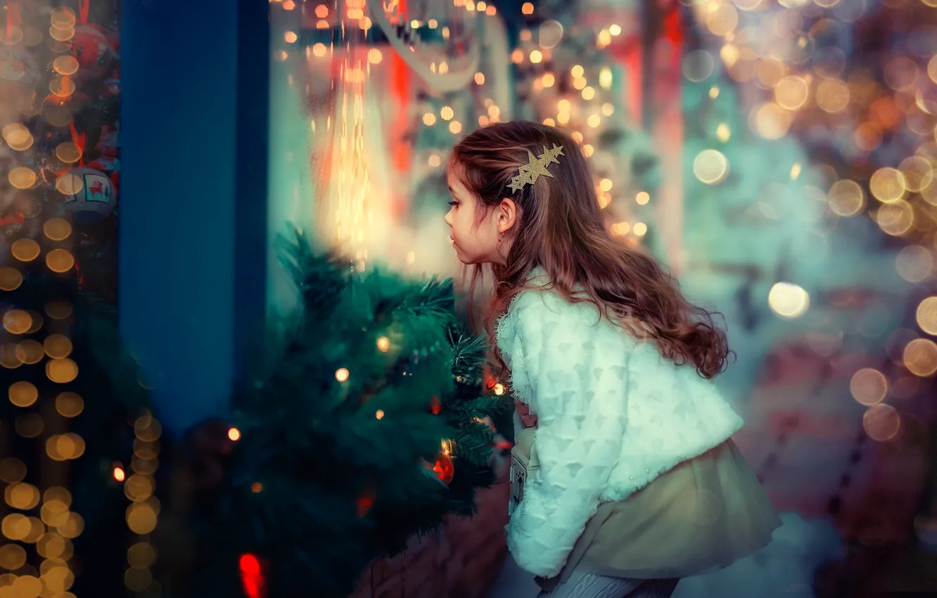 Photo wallpaper holiday, new year, Christmas, girl, tree, bokeh, showcase