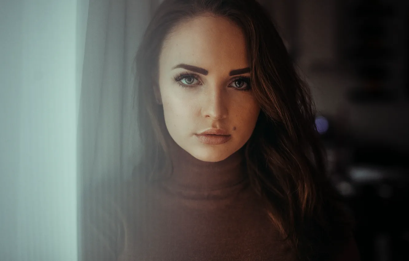 Photo wallpaper girl, portrait, mole, brown hair