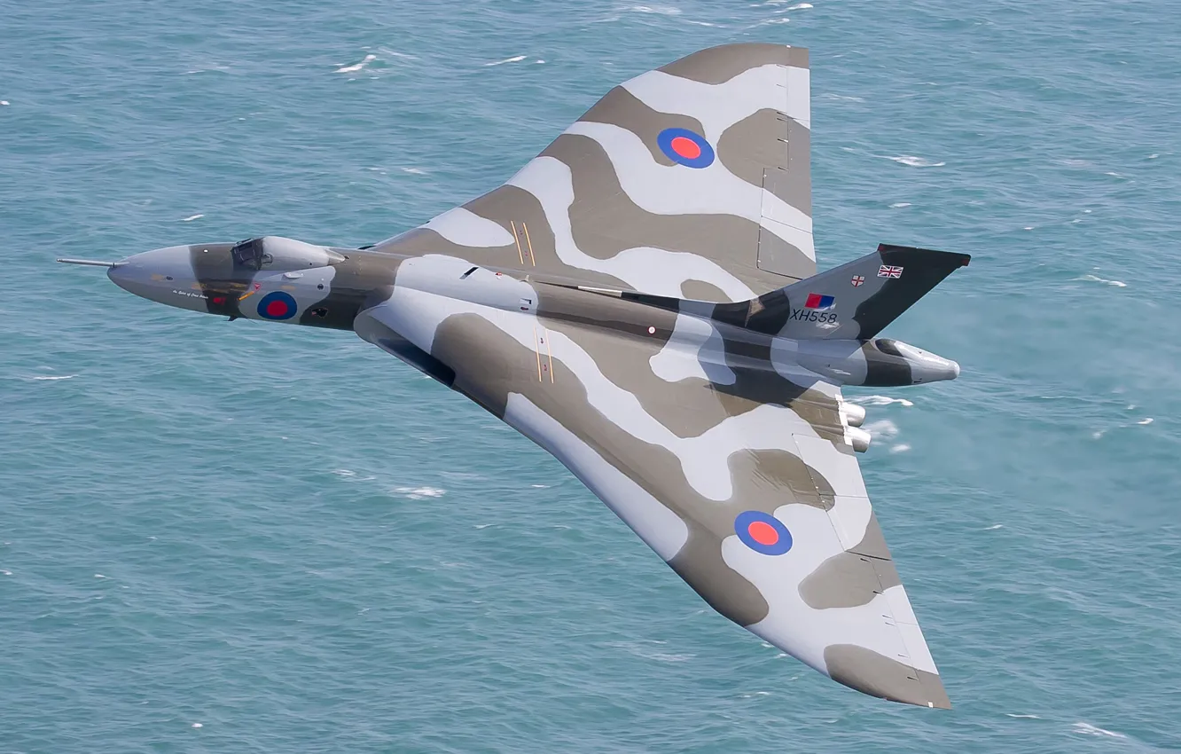 Photo wallpaper bomber, strategic, Avro Vulcan, "Volcano"