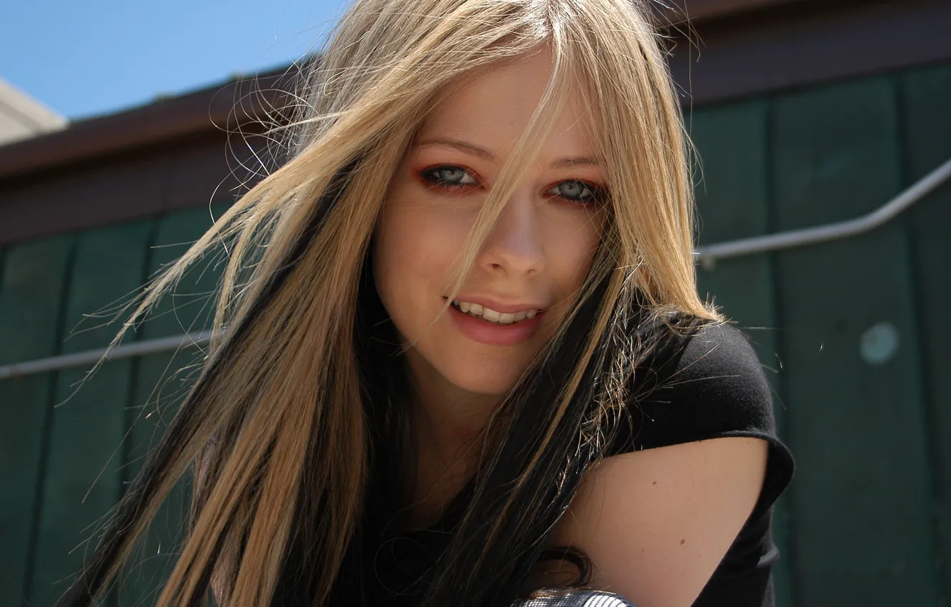 Photo wallpaper look, smile, Avril Lavigne, Avril Lavigne, blue eyes