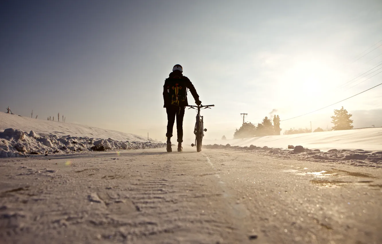 Photo wallpaper winter, road, the sun, snow, bike, people, shadow, racer
