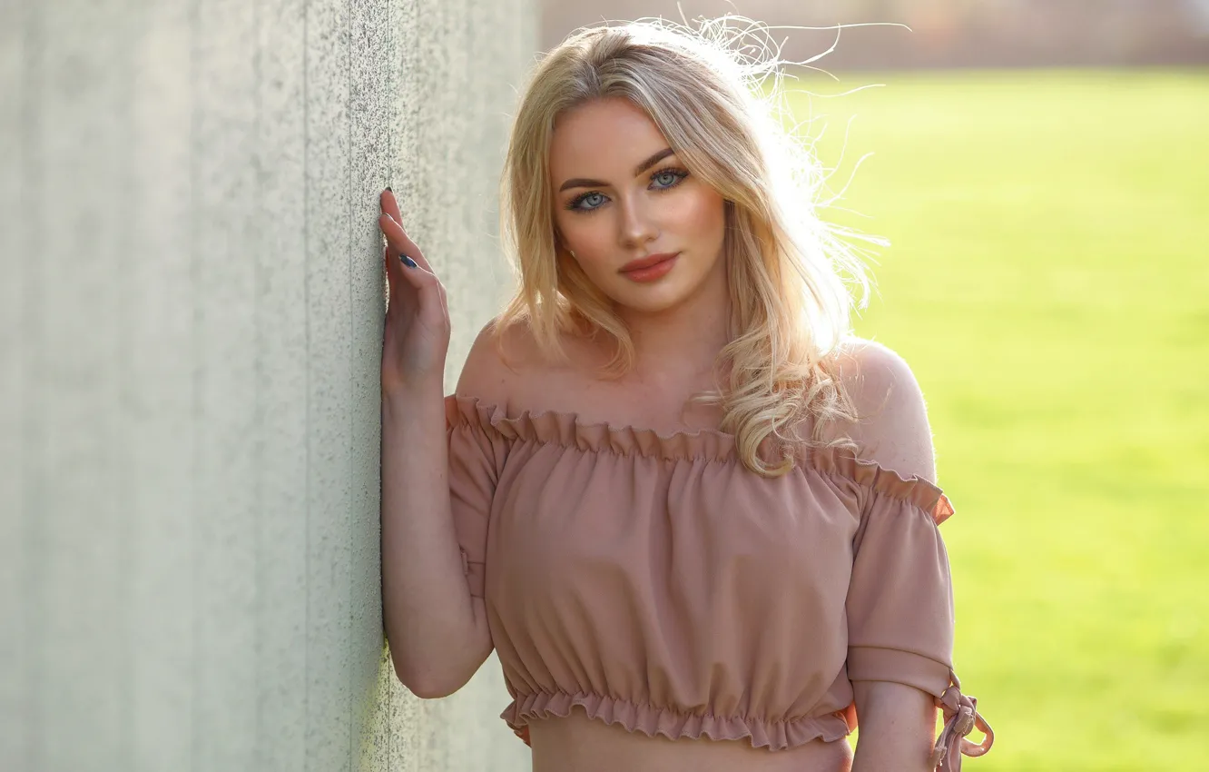 Photo wallpaper look, girl, hair, portrait, blonde