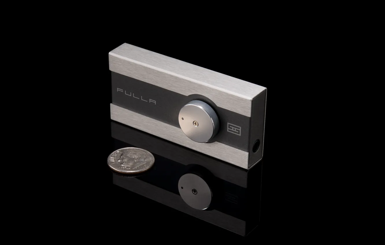 Photo wallpaper macro, headphone amp, Schiit Audio Fulla