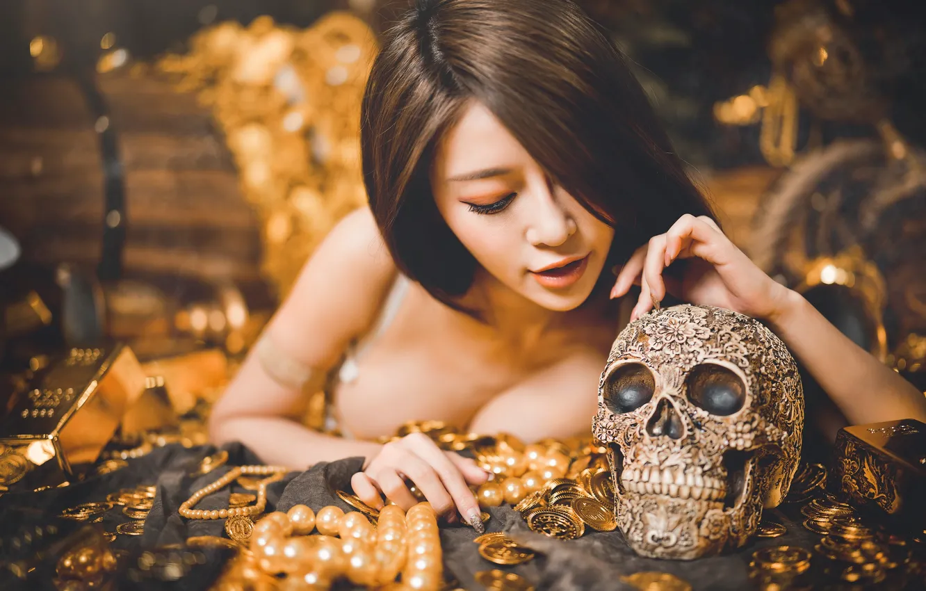 Photo wallpaper girl, face, pose, gold, model, skull, figure, values