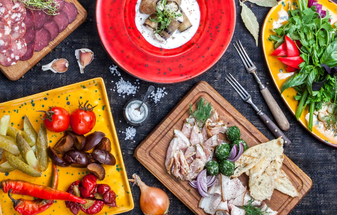 Photo wallpaper meat, olives, salad, cuts, pita, pickles