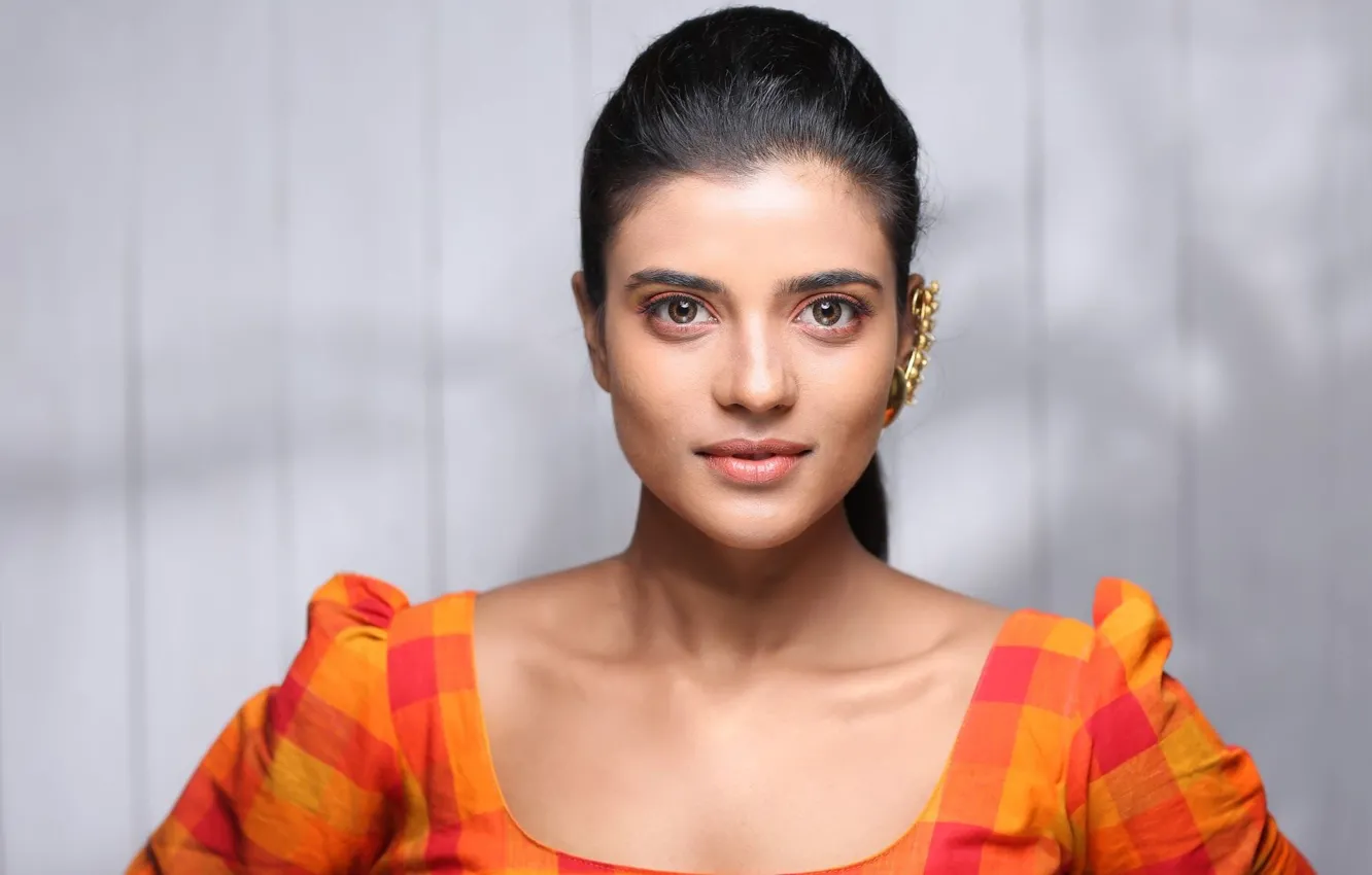 Photo wallpaper girl, actress, beauty, girl, sexy, eyes, smile, beautiful