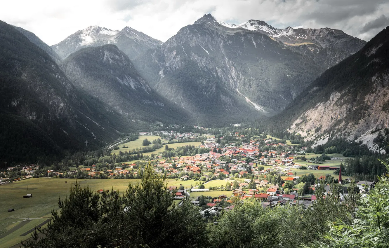 Photo wallpaper landscape, mountains, the city