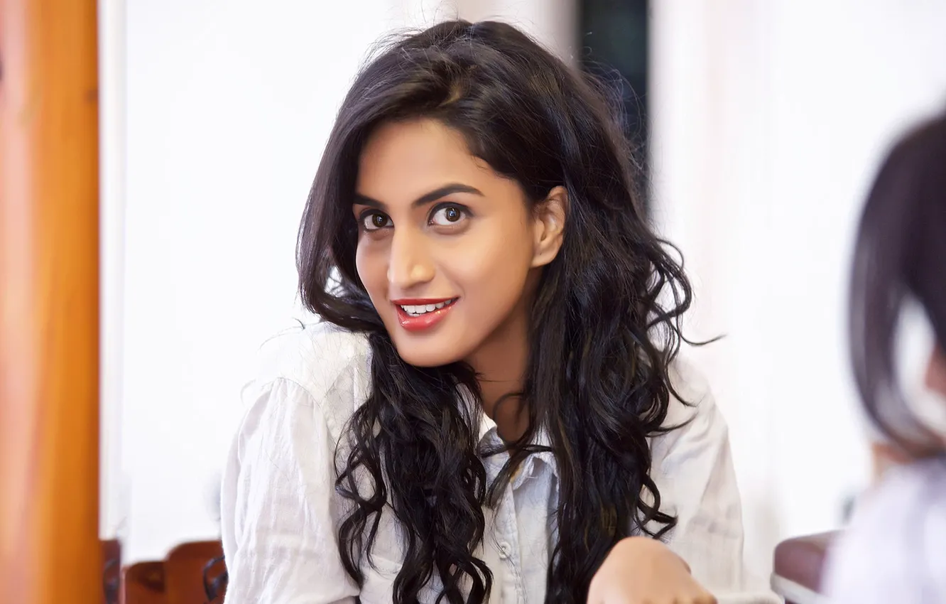 Photo wallpaper beautiful, lips, model, indian, pose, cute, beauty, bollywood