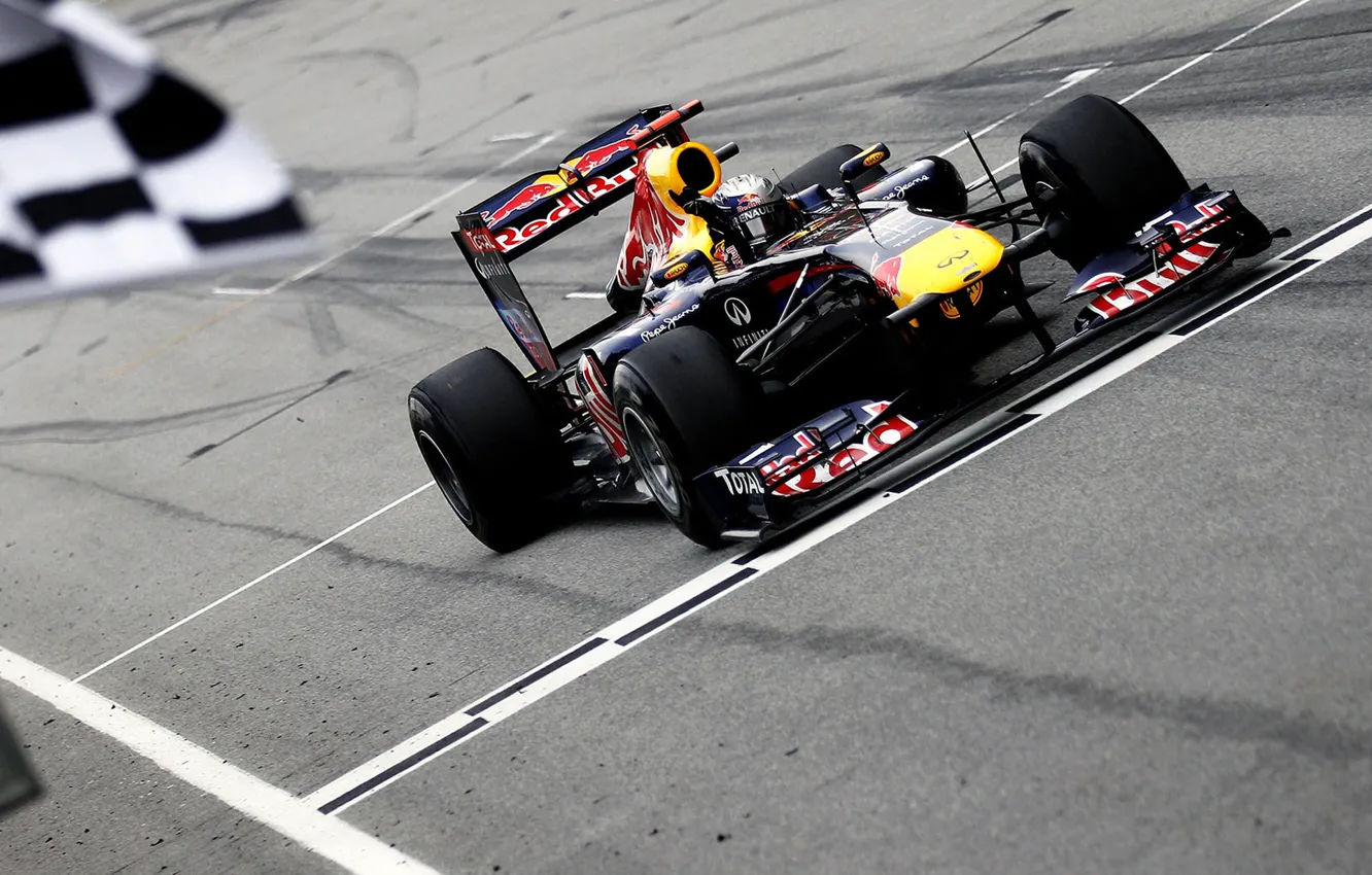 Photo wallpaper Photo, Speed, Flag, Race, Renault, Track, Formula-1, Victory
