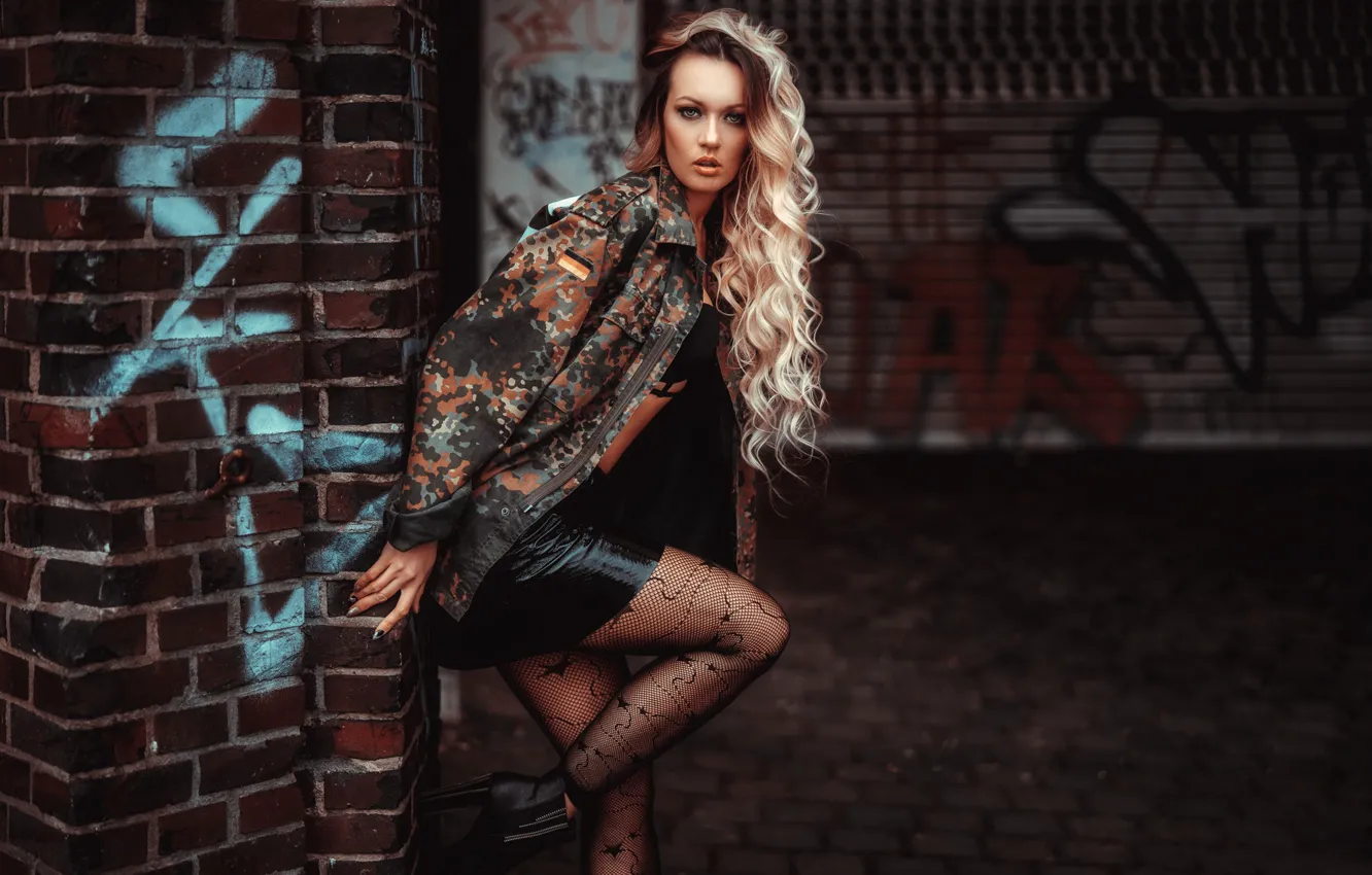 Photo wallpaper pose, wall, model, hair, jacket, legs, curls, Olya Alessandra