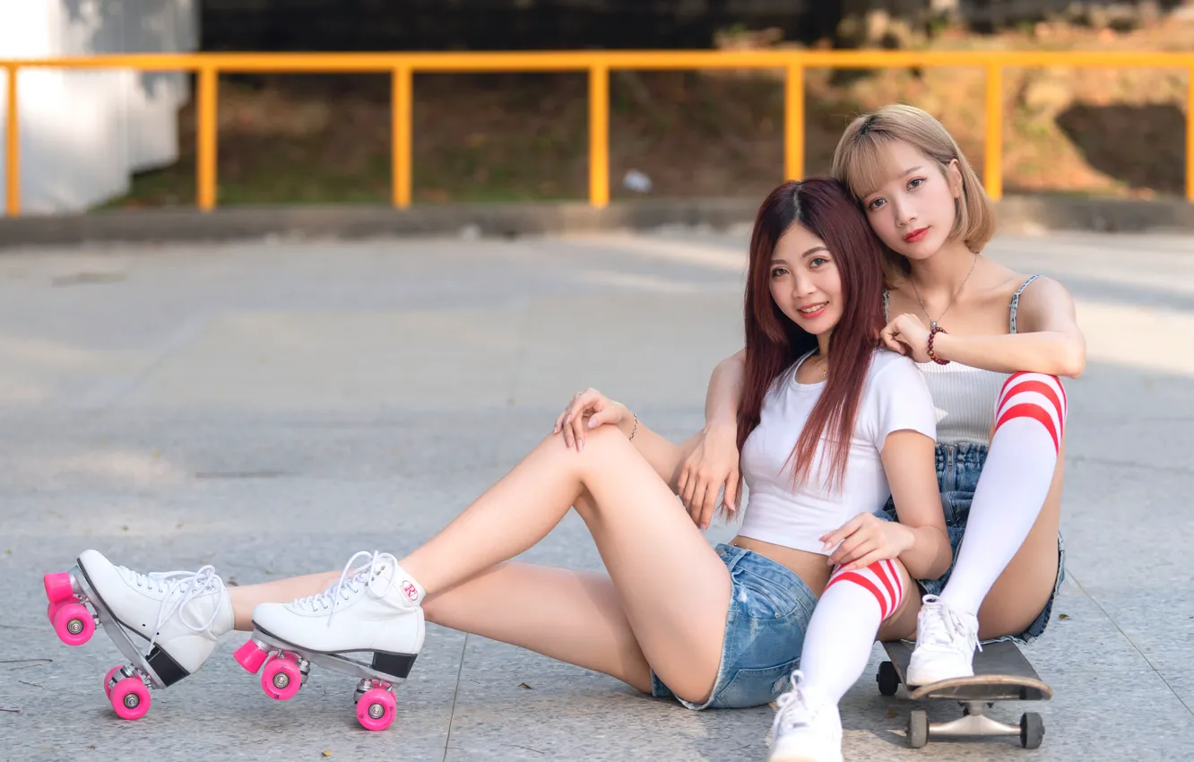Photo wallpaper pose, smile, youth, street, Asian, two girls, smile, friend