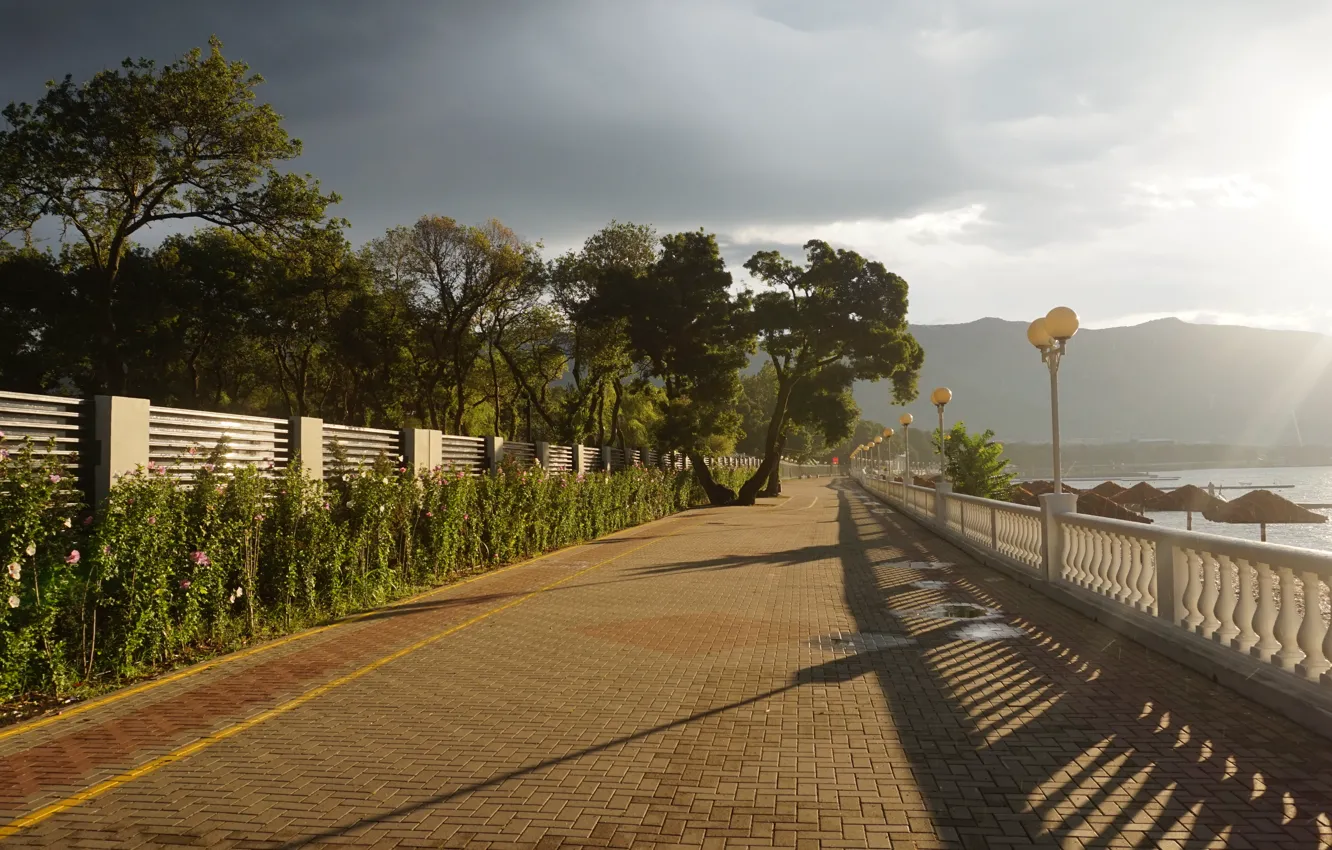 Photo wallpaper the sun, mountains, clouds, the city, Russia, August, Gelendzhik, Krasnodar Krai