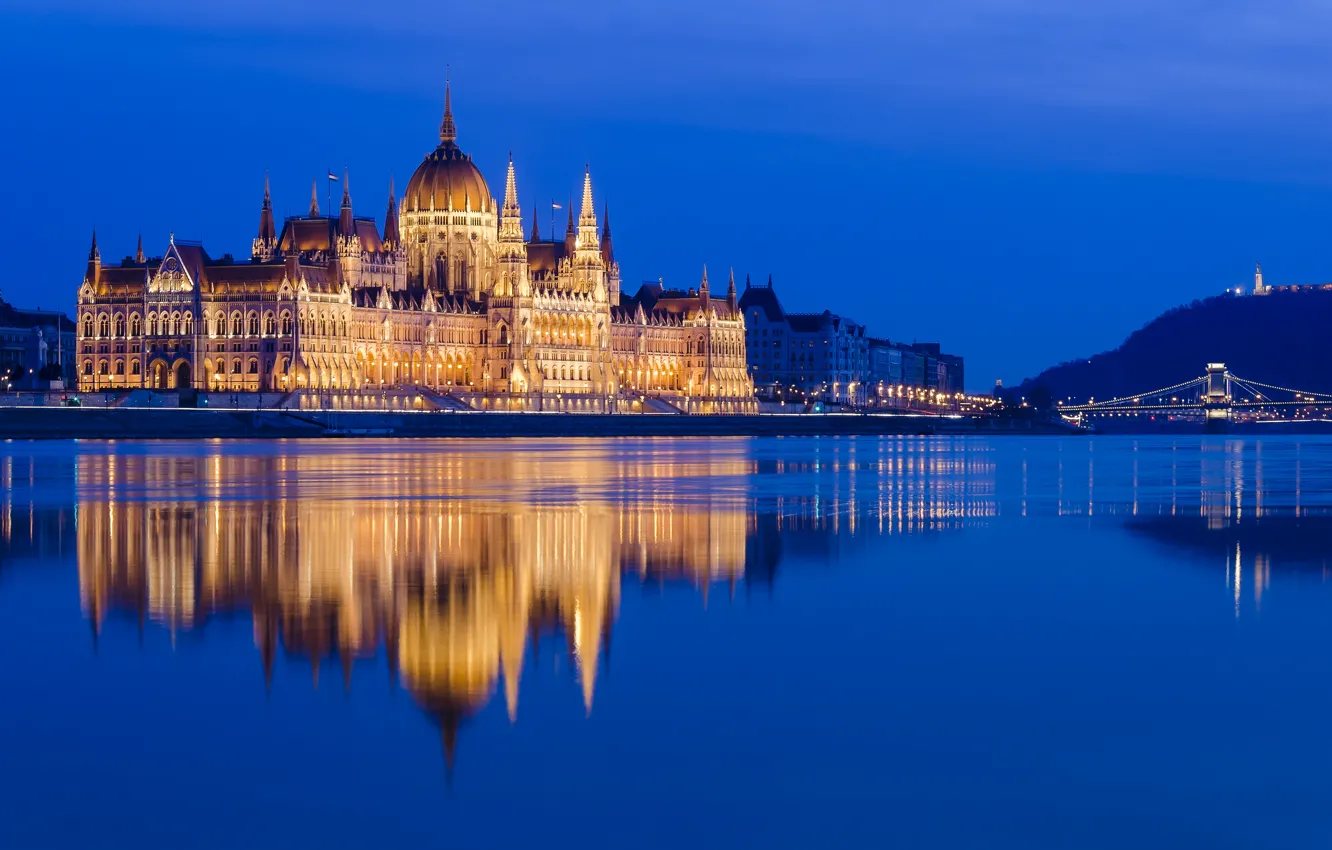 Photo wallpaper reflection, river, the building, Hungary, Hungary, Budapest, The Danube, Budapest