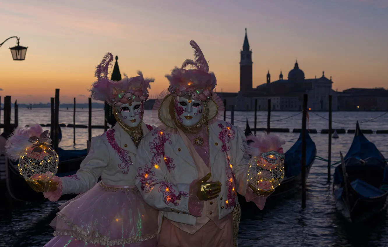 Photo wallpaper Italy, Venice, carnival, costumes, masquerade