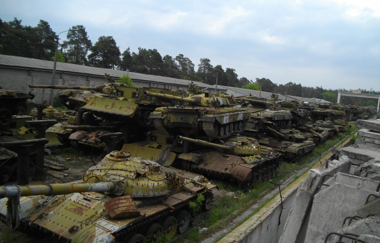 Photo wallpaper dump, Tanks, Kiev state, repair, The graveyard of tanks, mechanical, plant