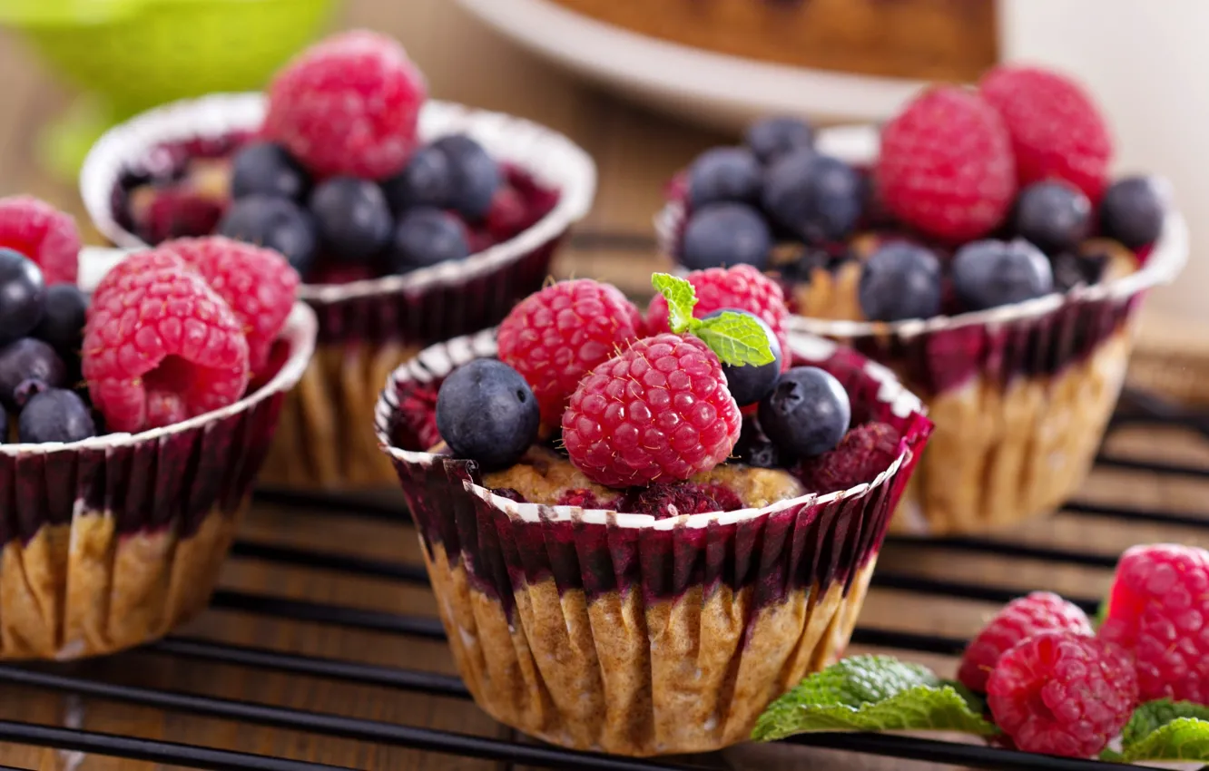 Photo wallpaper berries, raspberry, cupcakes, blueberries, muffins, cupcakes
