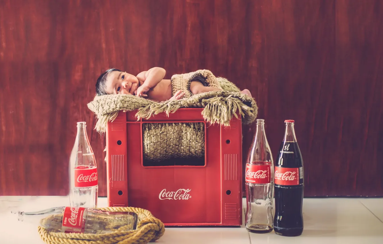 Photo wallpaper box, coca cola, baby