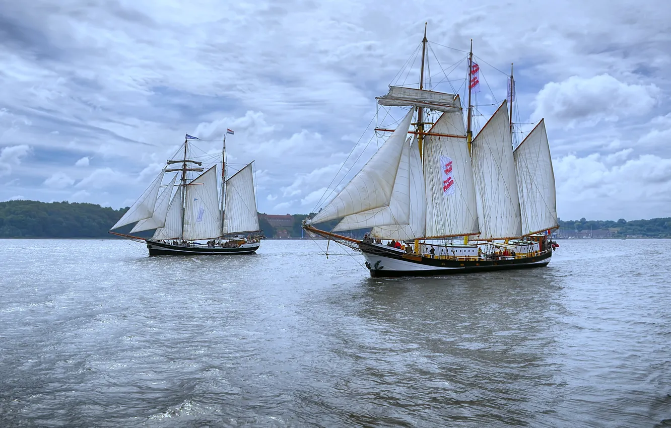 Photo wallpaper the sky, shore, sailboat