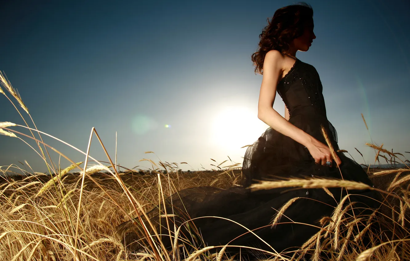 Photo wallpaper field, the sky, girl, the sun, rays, movement, model, dress