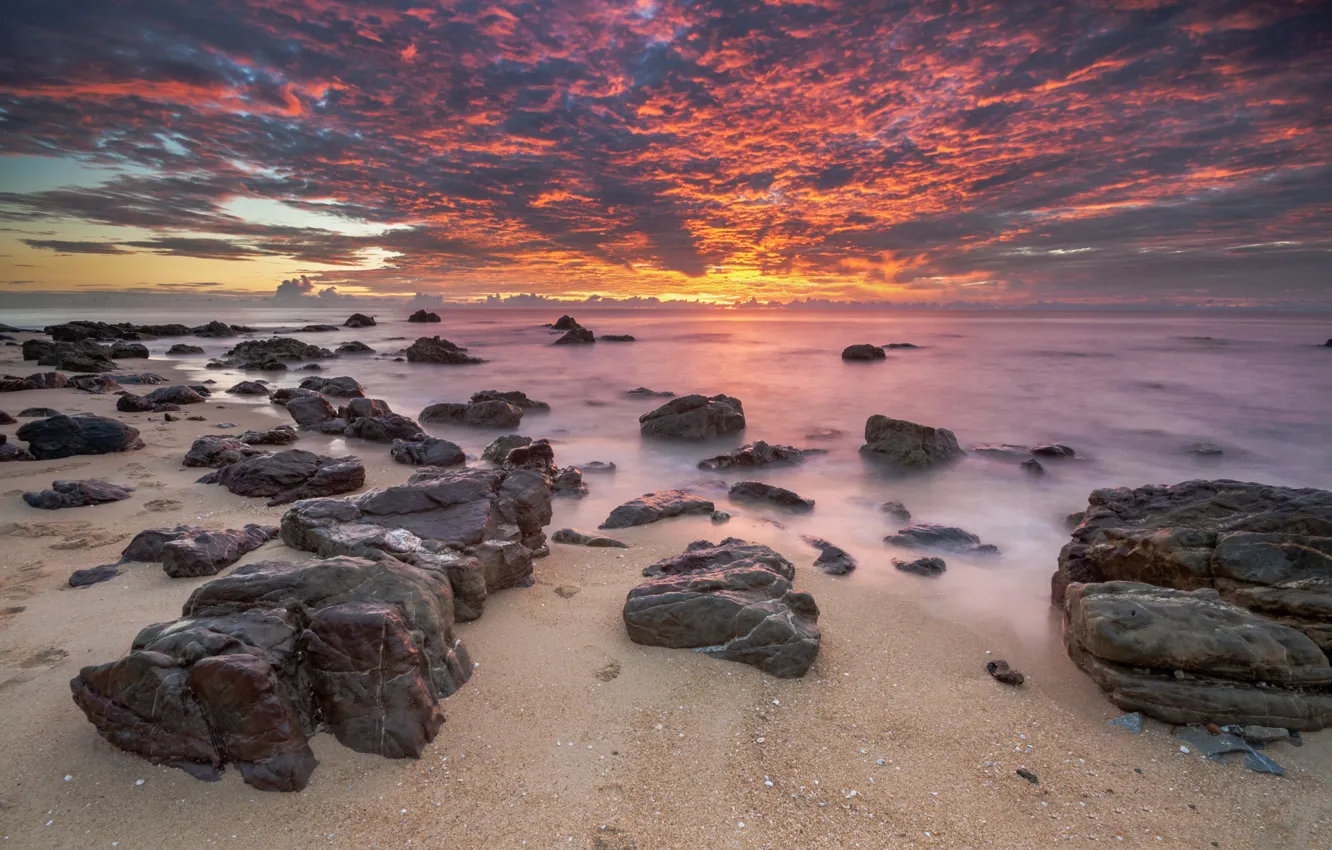 Photo wallpaper rock, beach, sunrise.malaysia, kemasi option