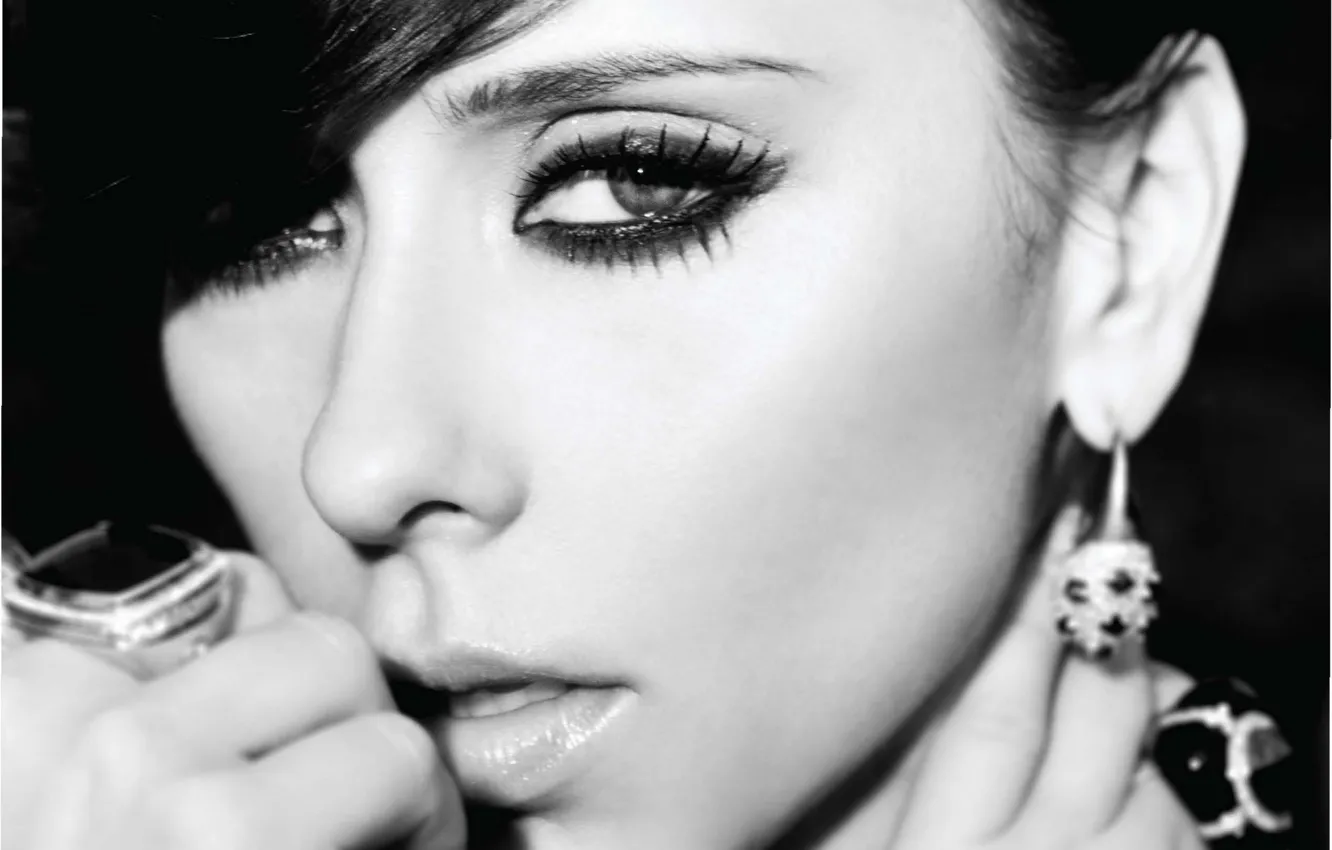 Photo wallpaper look, decoration, face, black and white, hand, earrings, makeup, actress