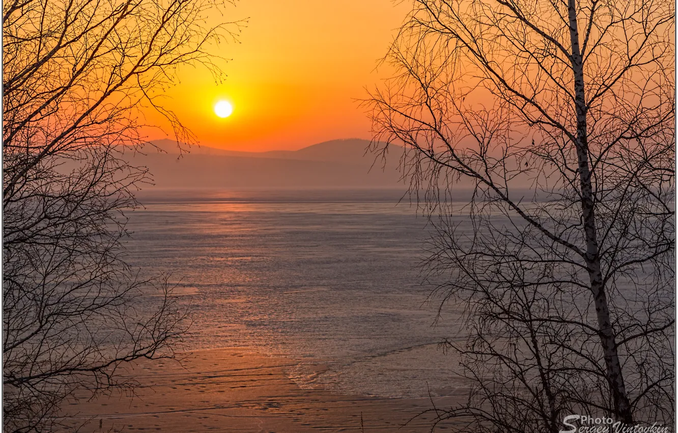 Photo wallpaper Sunrise, dawn, morning on the lake