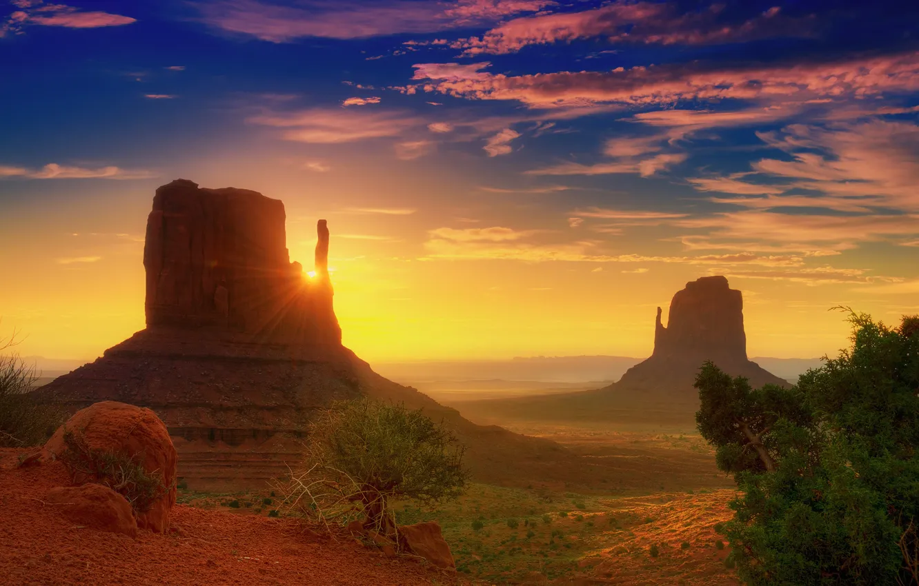 Photo wallpaper clouds, rays, dawn, desert, Utah, monument valley