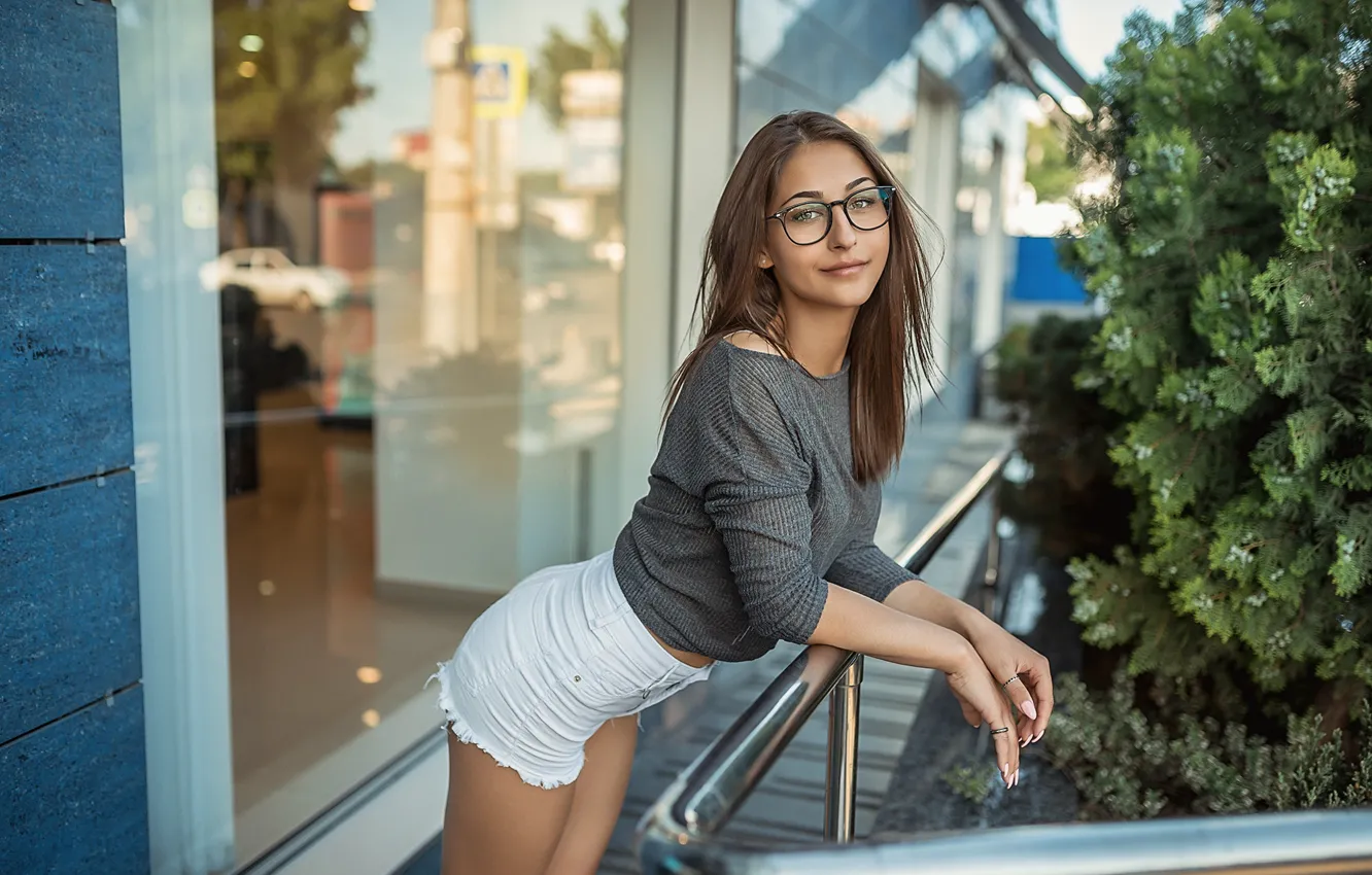 Photo wallpaper shorts, smile, pretty, A Diakov George