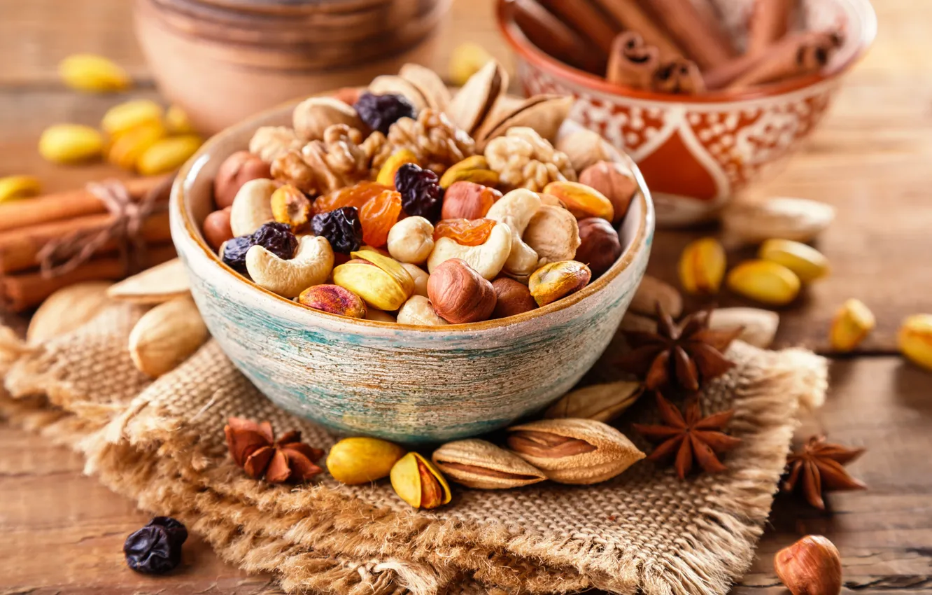 Photo wallpaper nuts, placer, cuts