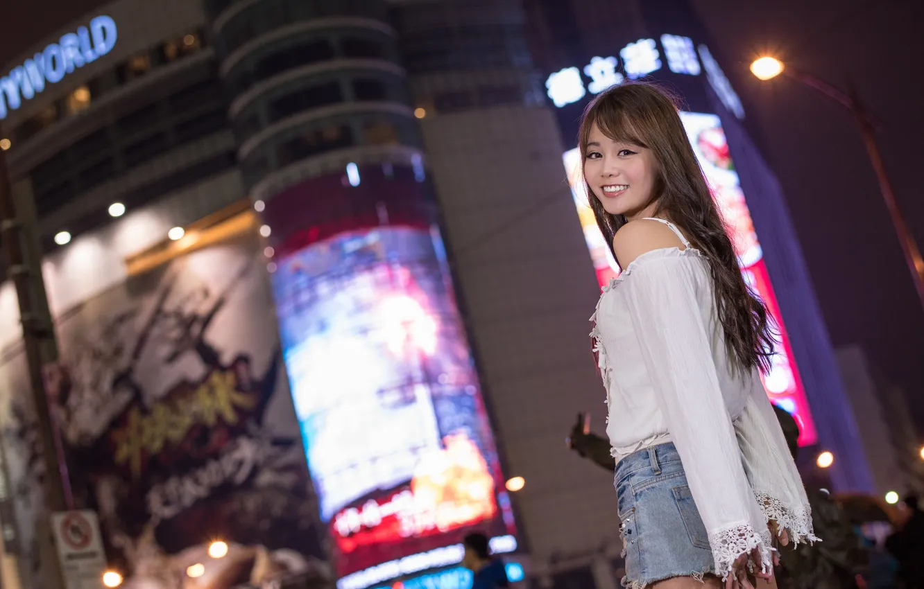 Photo wallpaper face, the city, lights, smile, hair, the evening, Asian