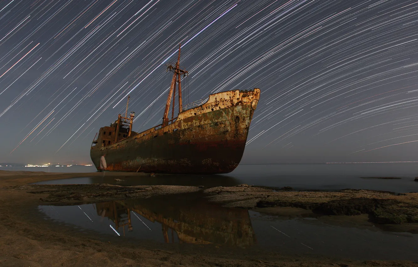 Photo wallpaper sea, space, ship