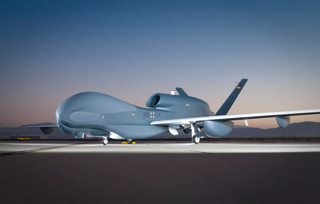 Photo wallpaper the airfield, strategic, German, UAV, intelligence, Euro Hawk, RQ-4