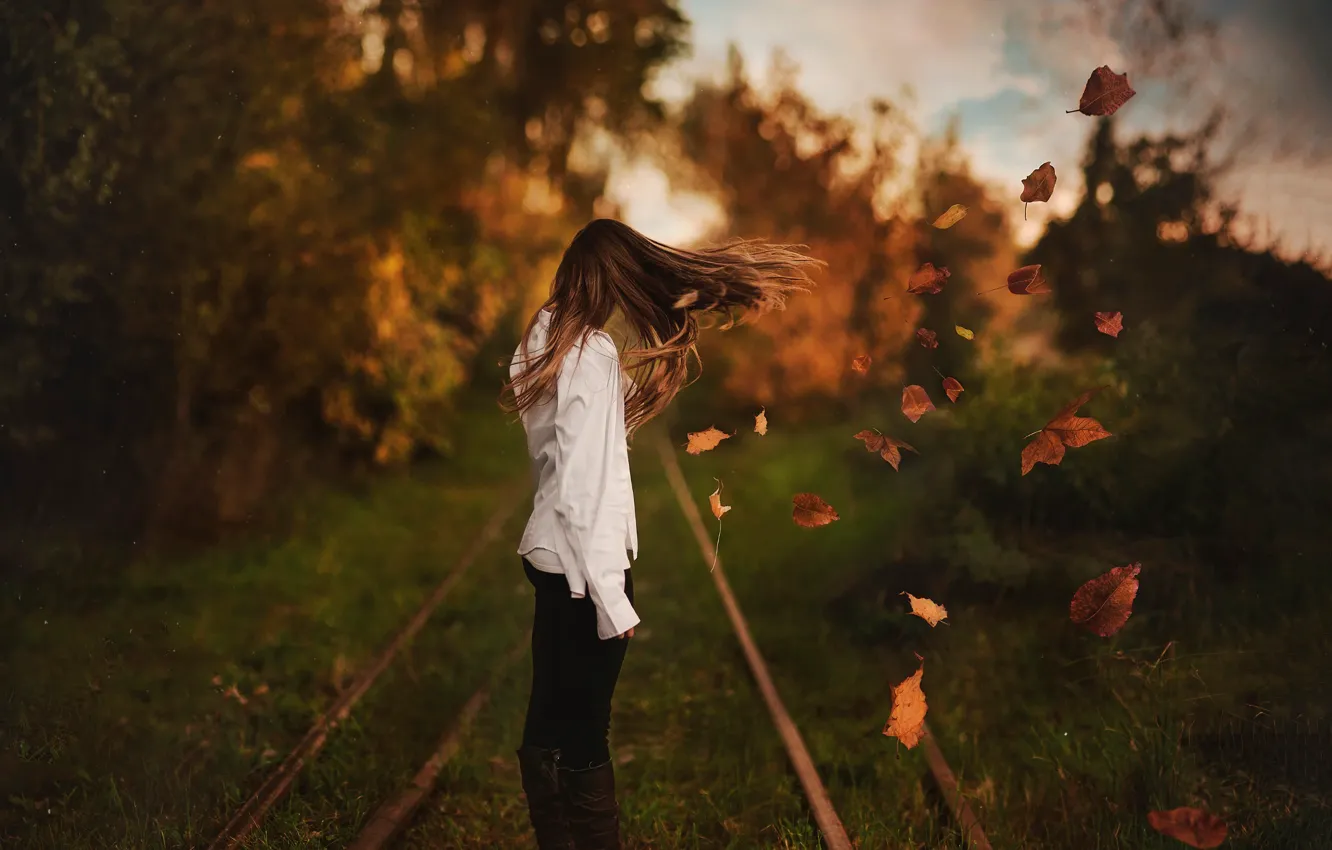 Photo wallpaper autumn, leaves, girl, the wind, hair, bokeh