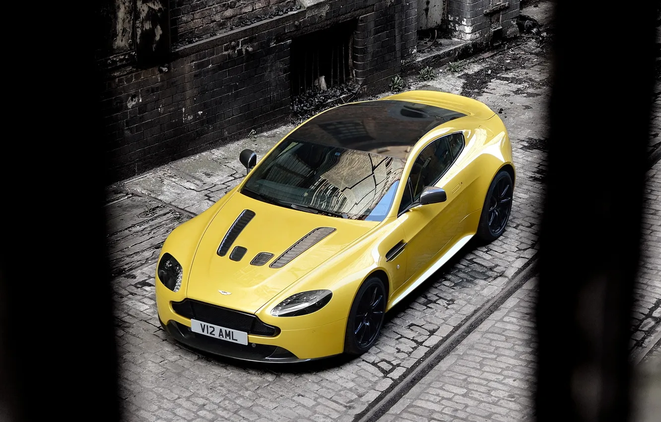 Photo wallpaper machine, Aston Martin, Aston Martin, the front, V12 Vantage S