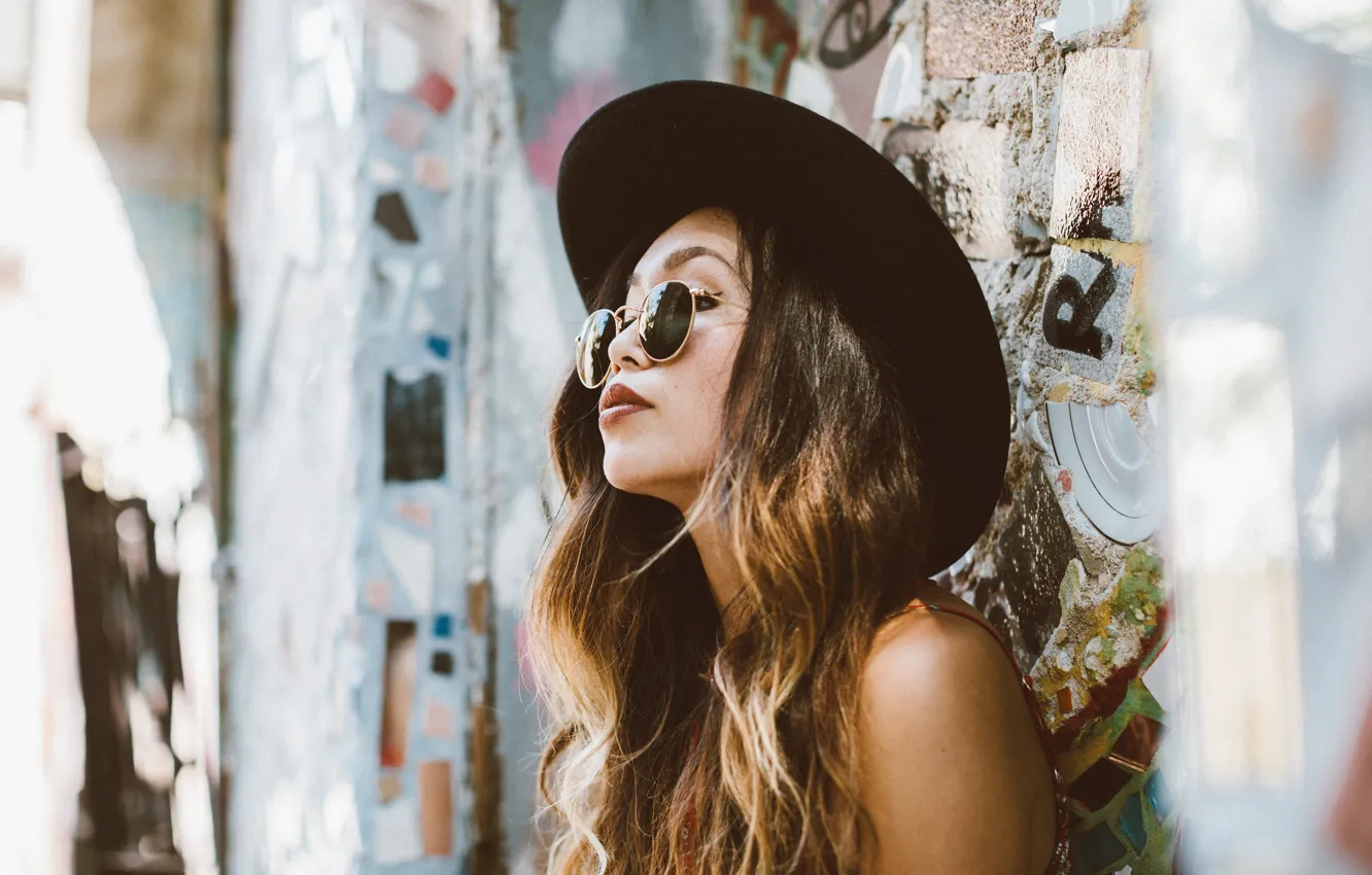 Photo wallpaper portrait, hat, glasses, Rie