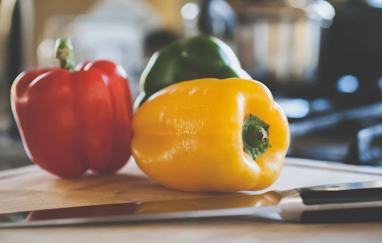 Photo wallpaper yellow, red, green, pepper