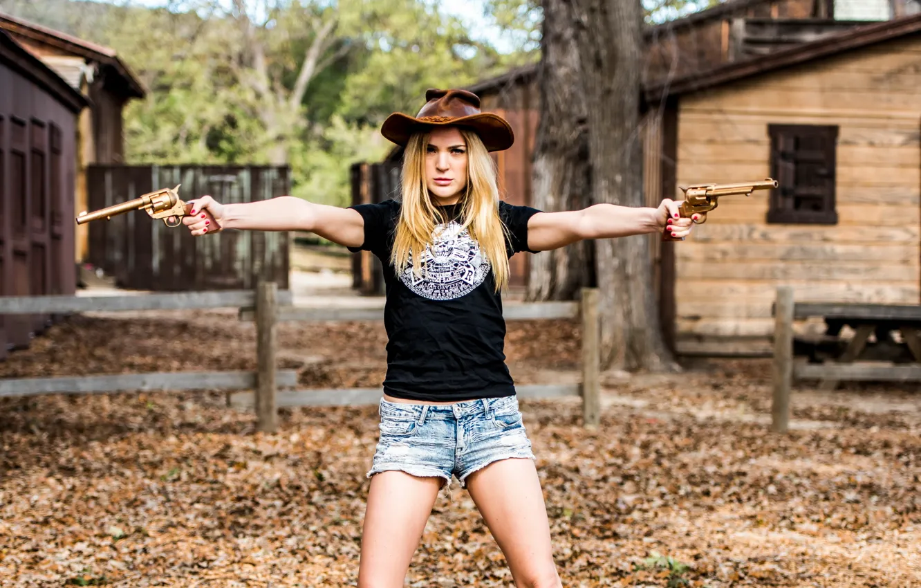 Photo wallpaper girl, weapons, the situation