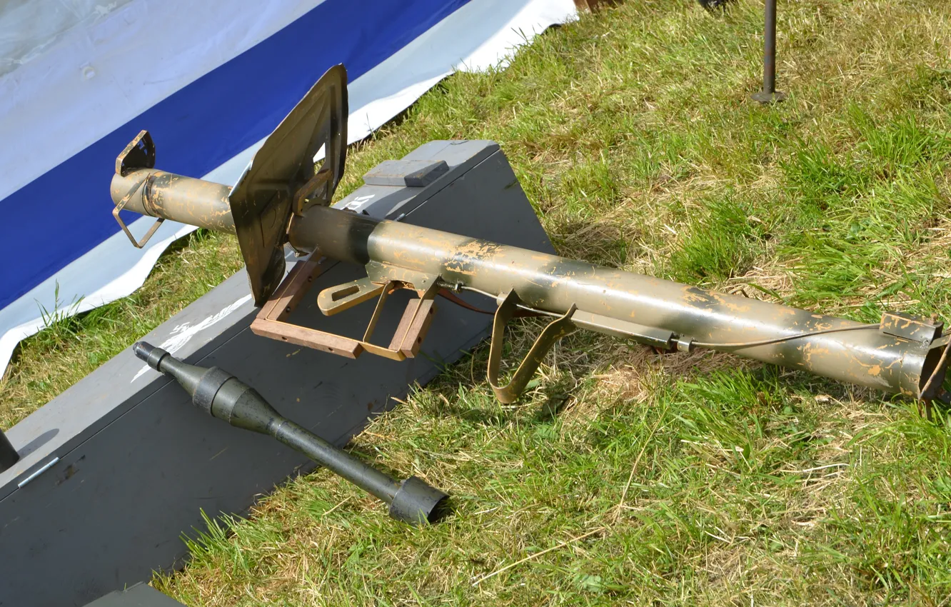 Photo wallpaper grenade launcher, manual, German, anti-tank, Panzerschreck, horror tanks