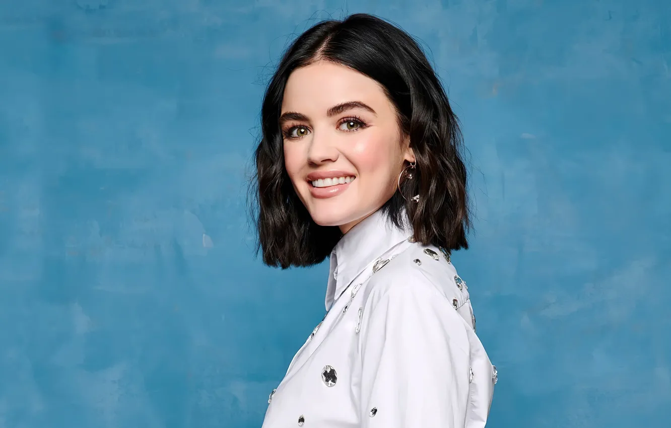 Photo wallpaper look, girl, smile, portrait, Lucy Hale