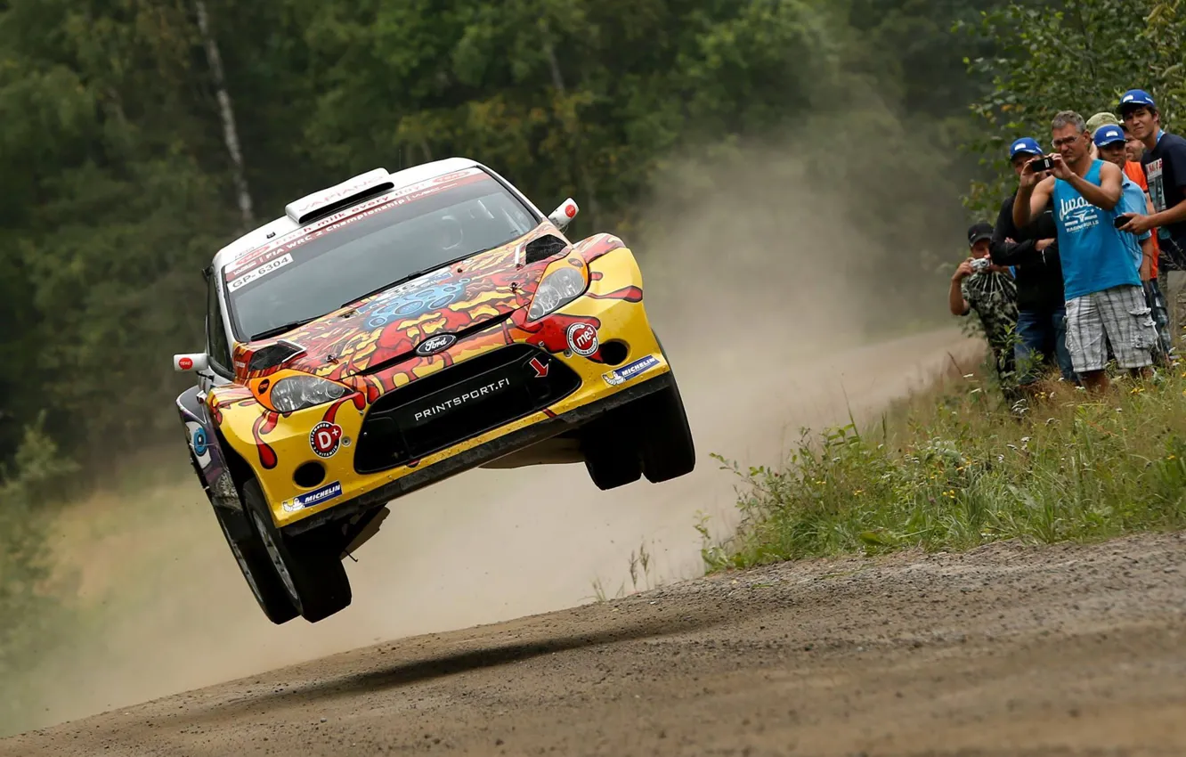 Photo wallpaper trees, jump, dust, ford, gravel, rally, the audience, fiesta
