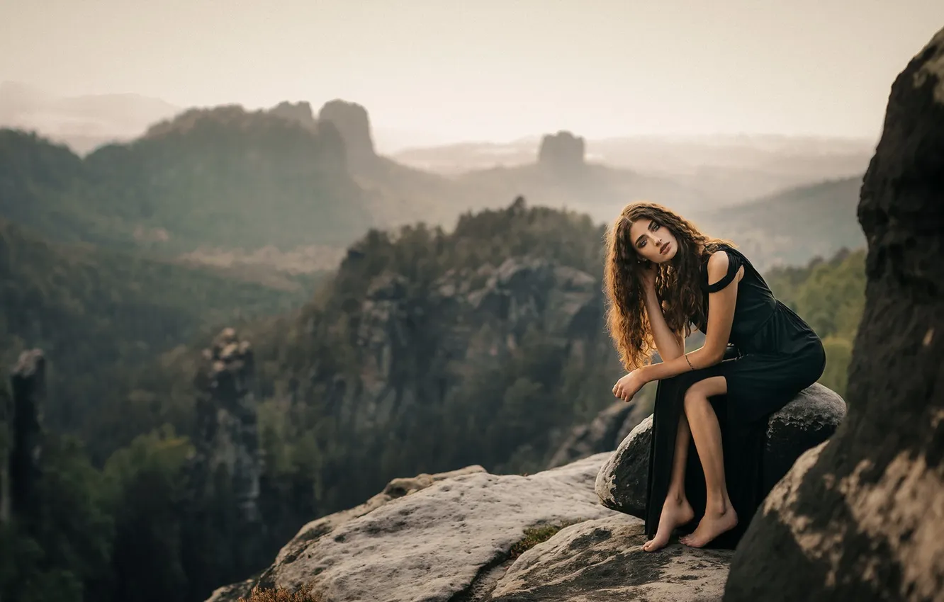 Photo wallpaper look, girl, mountains