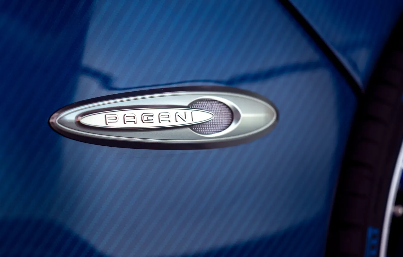 Photo wallpaper Pagani, close-up, Zonda, Carbon Fiber, badge, Pagani Zonda HP Barchetta