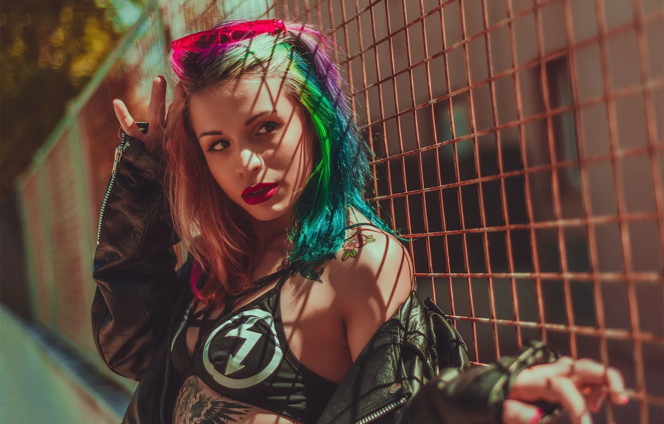 Photo wallpaper chest, look, girl, face, pose, model, the fence, portrait