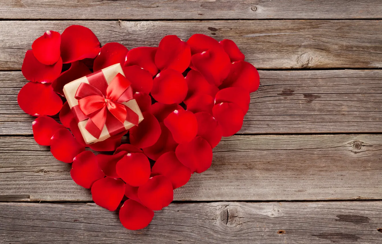 Photo wallpaper love, flowers, gift, romance, heart, roses, petals, love