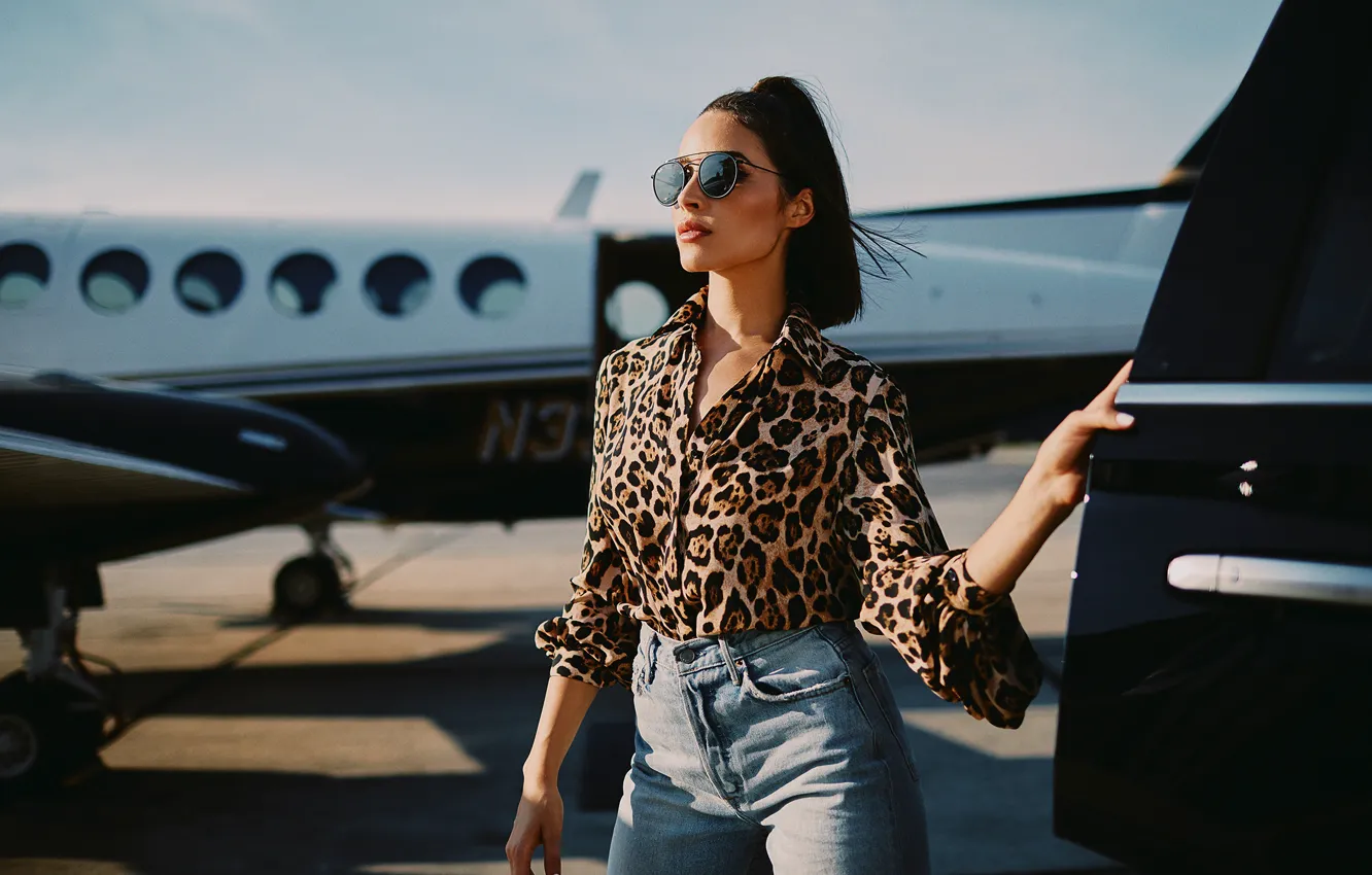 Photo wallpaper girl, the sun, pose, the plane, glasses, blouse, Olivia Culpo