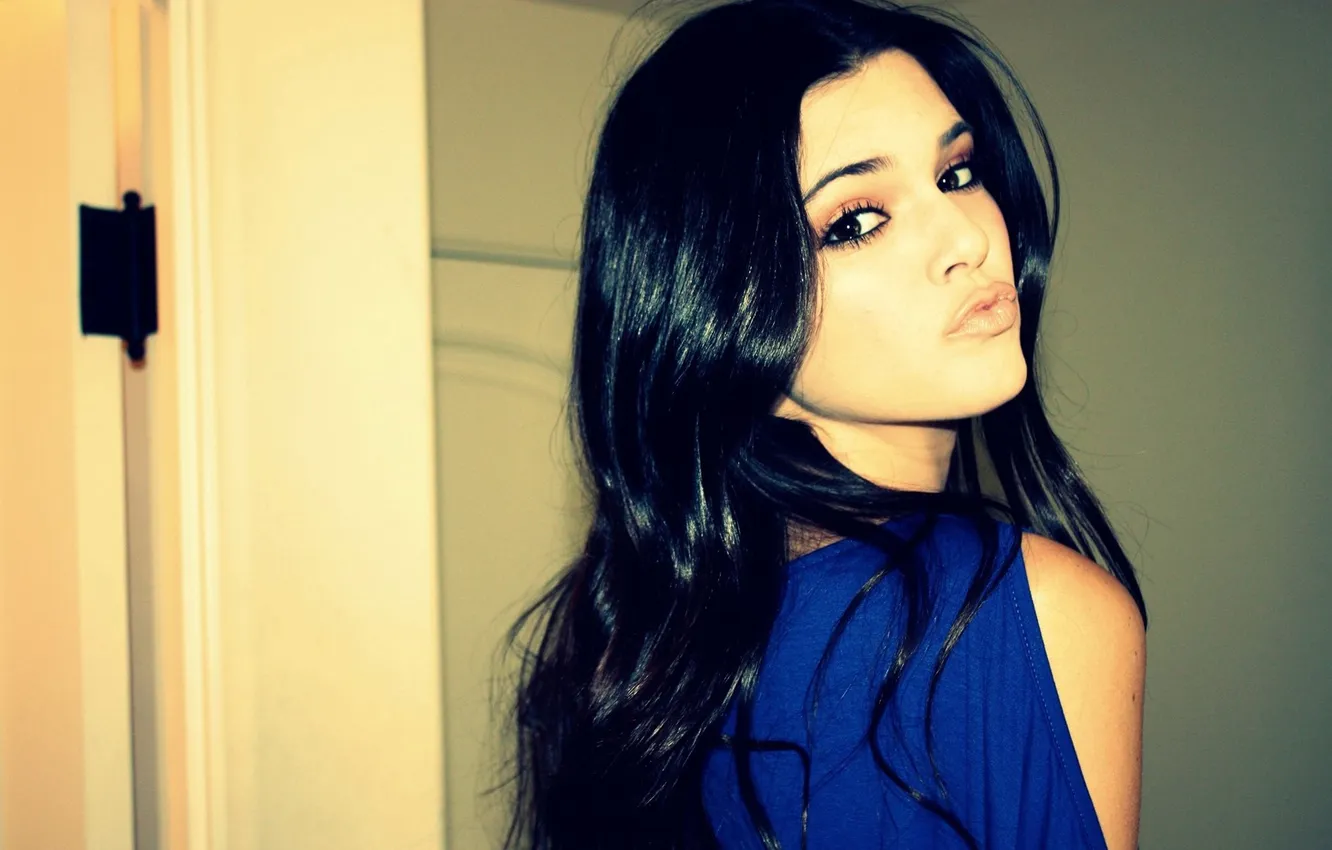 Photo wallpaper look, face, portrait, brunette