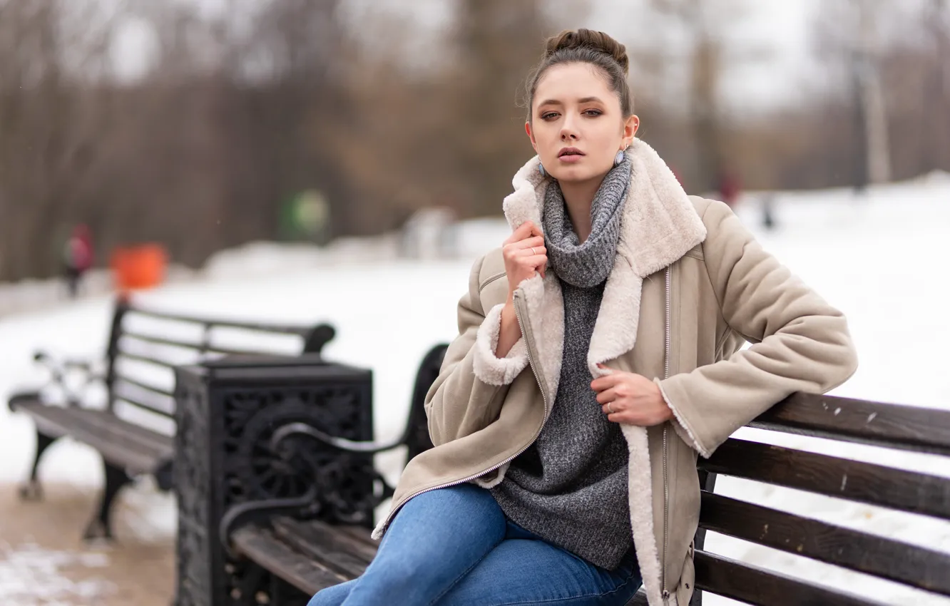 Photo wallpaper look, pose, portrait, jeans, bench, sweater, bokeh, winter.
