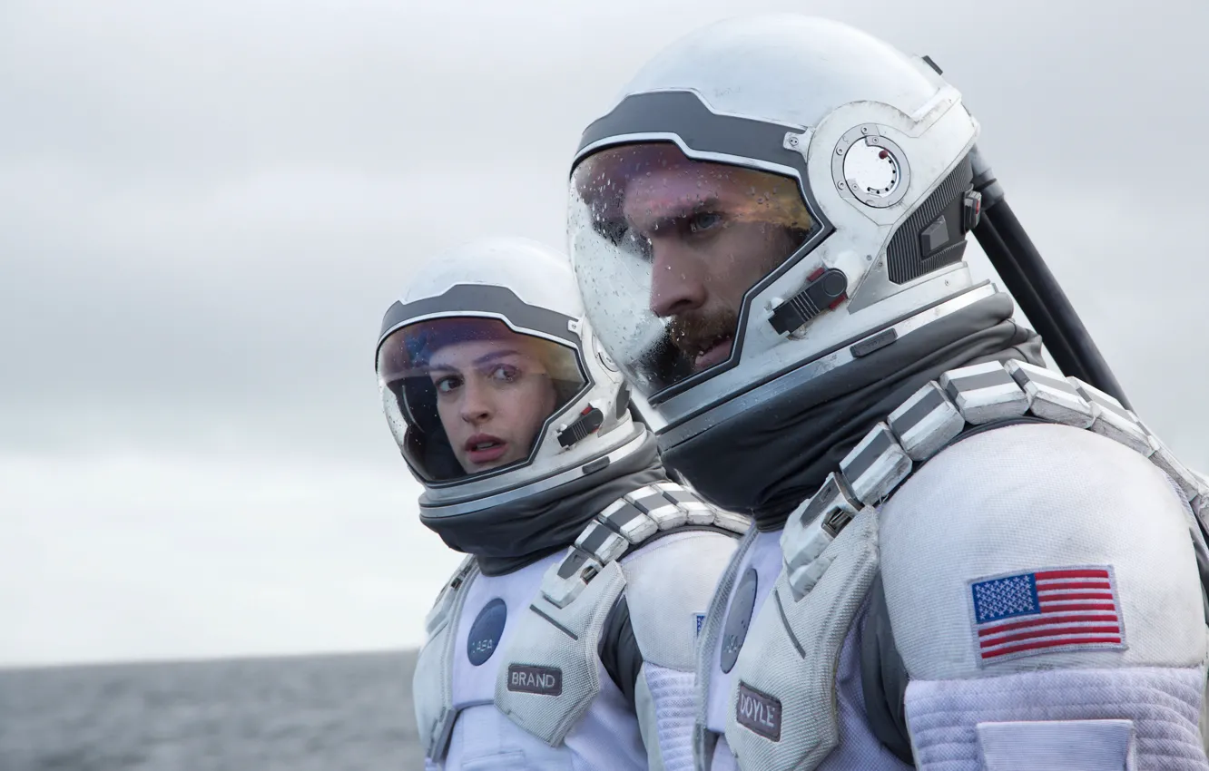 Photo wallpaper space, the suit, Christopher Nolan, astronaut, Anne Hathaway, Anne Hathaway, Interstellar, Interstellar