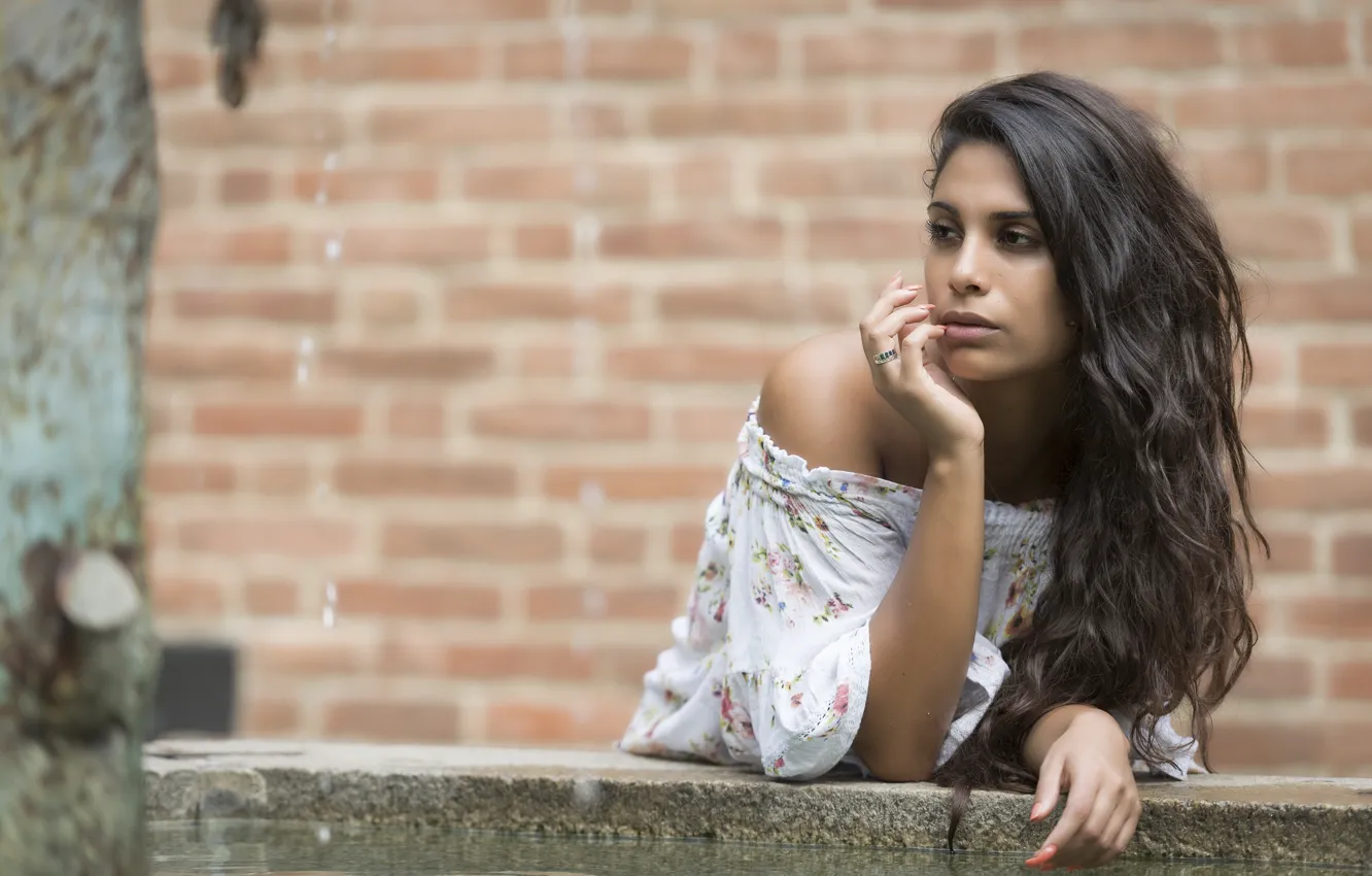 Photo wallpaper face, model, brunette, Joanna